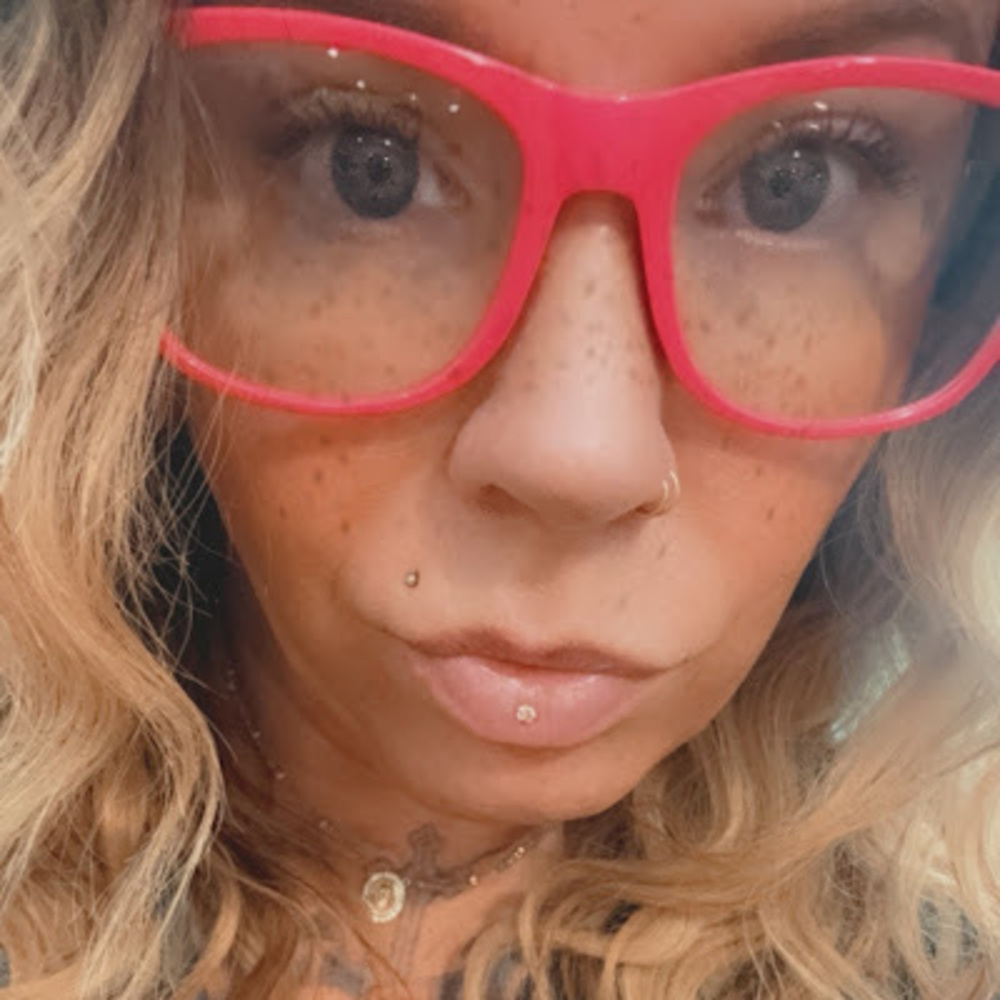 Meet your Posher, Christina